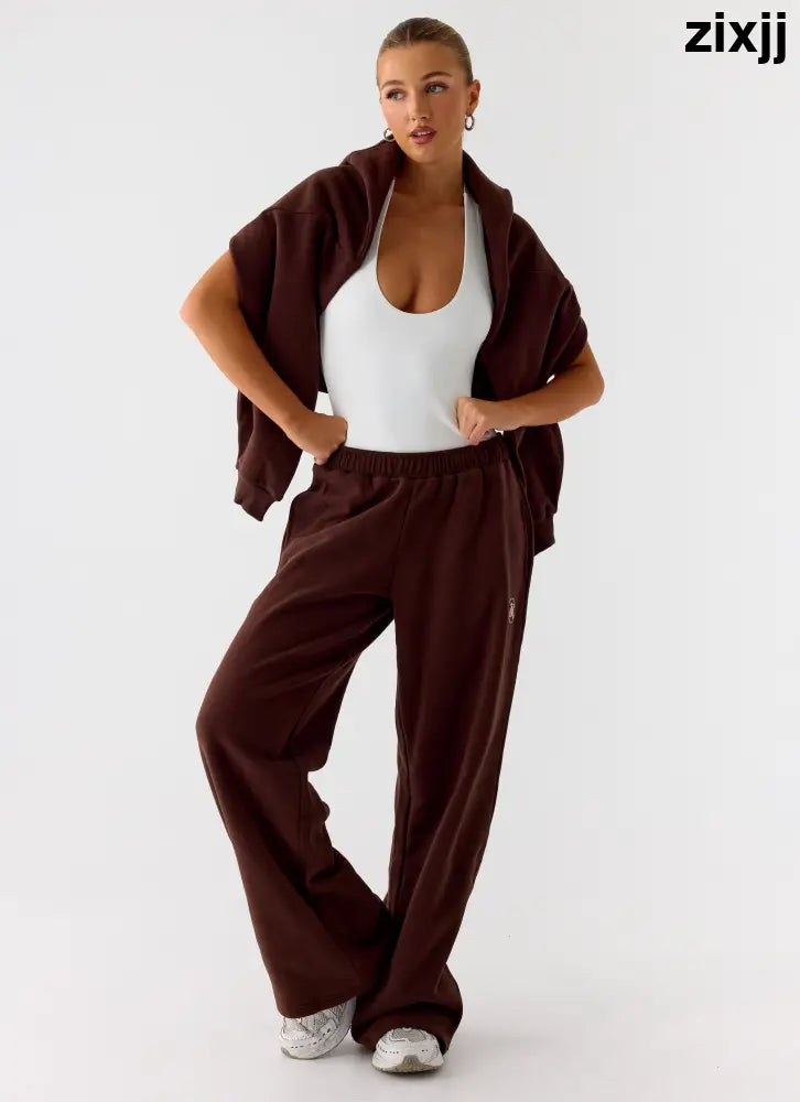 Signature Low Rise Sweatpants - Chocolate - Pants + Leggings