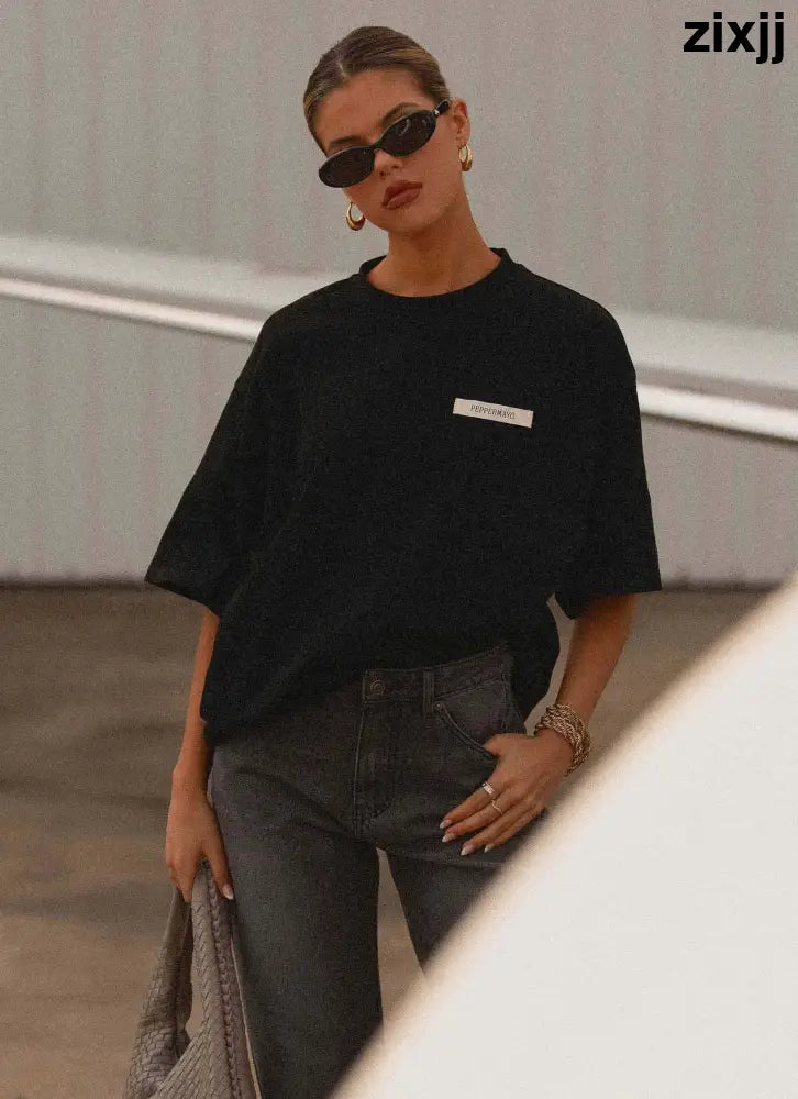 Signature Oversized Tee - Black - T-Shirts